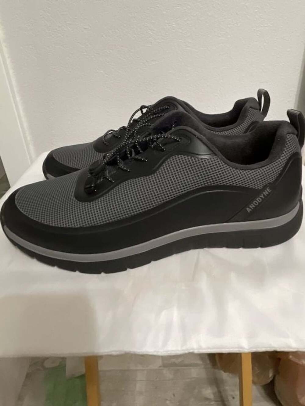 Anodyne  Men's Sprinter Black Grey Walking Shoes Size 13M